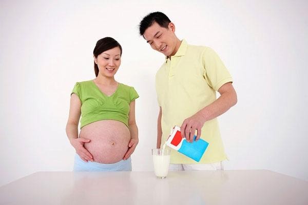Những tiêu chí chọn sữa cho bà bầu 5 tháng vào con không vào mẹ