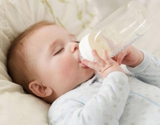 Cách chọn sữa tăng cân tốt cho trẻ sơ sinh mà cha mẹ nào cũng cần biết
