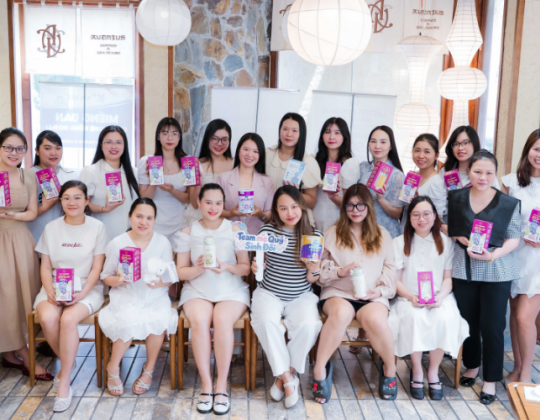 Sữa Hoàng Gia gặp gỡ Cộng Đồng Mẹ Sinh Đôi - Nhân đôi yêu thương, thêm vững vàng trên hành trình làm mẹ.