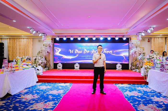 Sữa Hoàng gia vinh dự góp mặt tại Hội nghị khách hàng Megasun tại Thanh Hóa “Vĩ đại do lựa chọn”