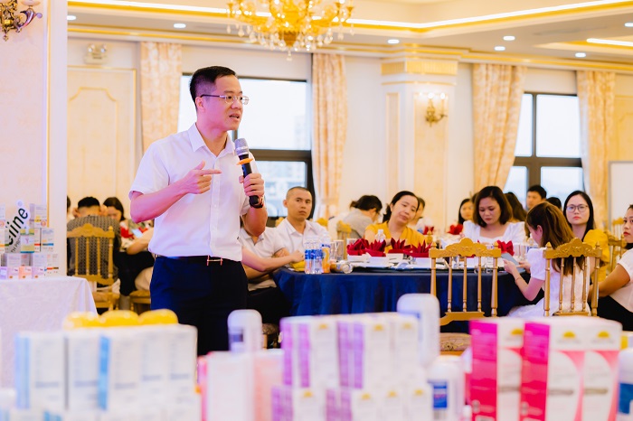 Sữa Hoàng gia vinh dự góp mặt tại Hội nghị khách hàng Megasun tại Thanh Hóa “Vĩ đại do lựa chọn”