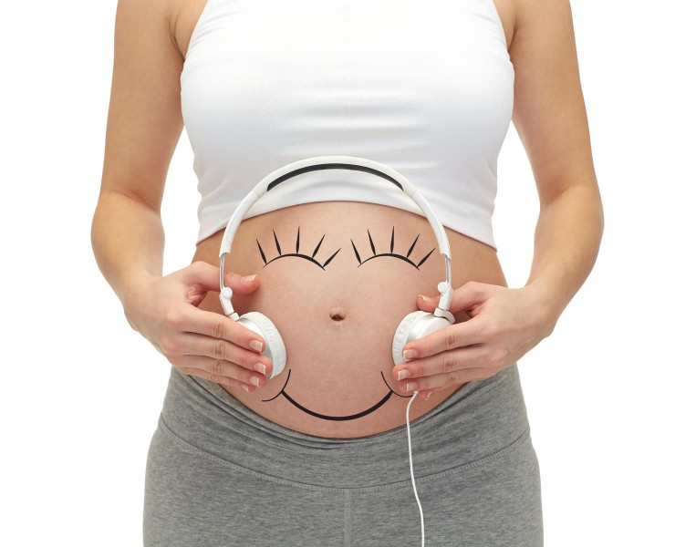 Bà bầu nên cho thai nhi nghe nhạc trong tháng thứ 4 của thai kỳ