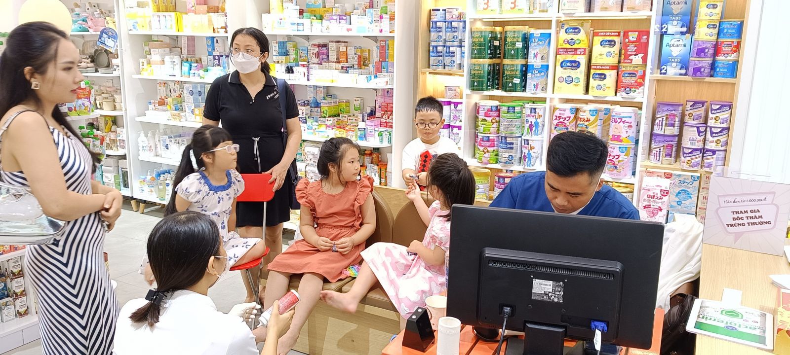 Chương trình Trade & Show của sữa Hoàng Gia Úc