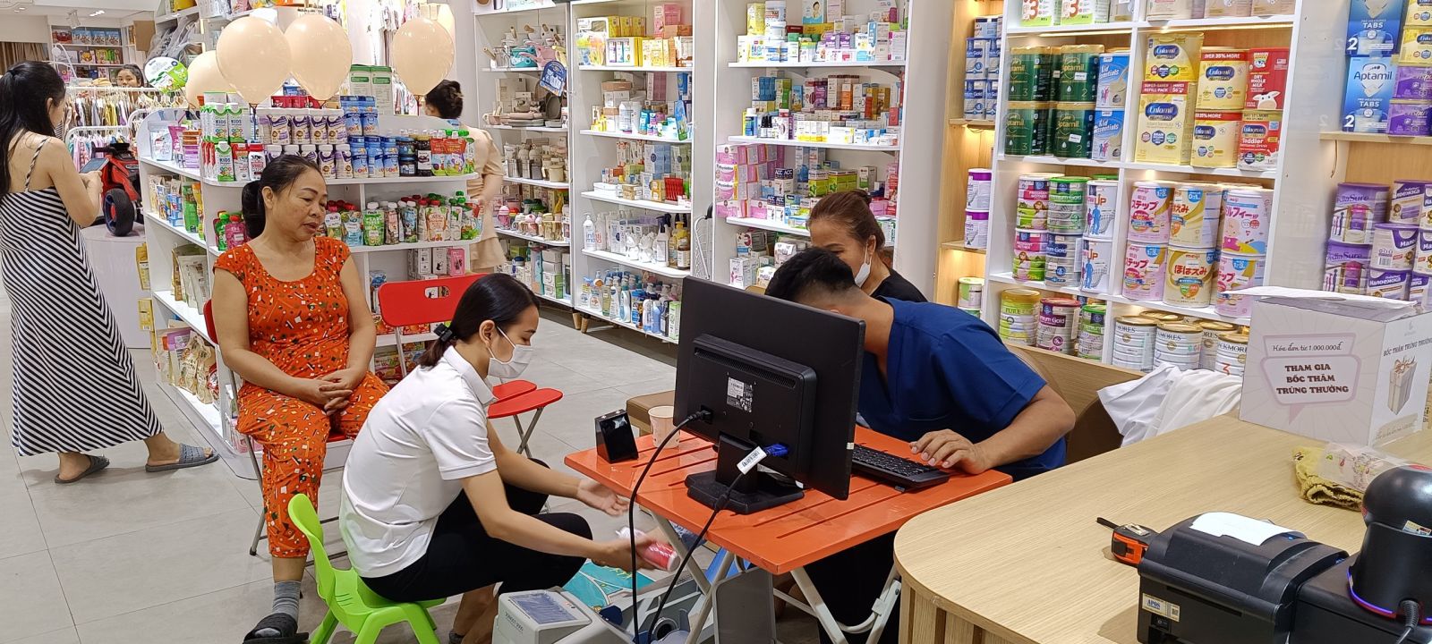 Chương trình Trade & Show của sữa Hoàng Gia Úc