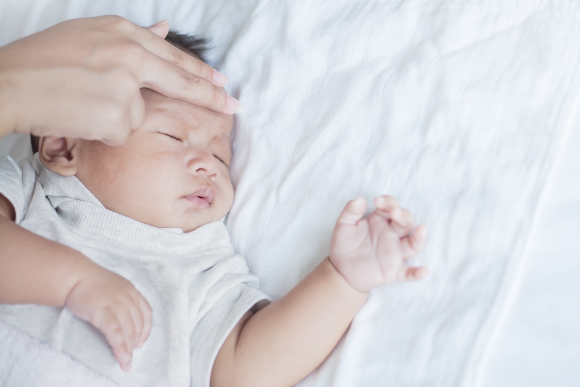 Cảm cúm - Nguyên nhân khiến trẻ sơ sinh bị ho nghẹt mũi