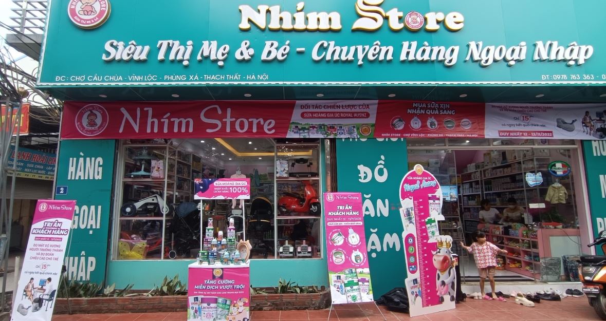 Sữa Hoàng Gia tri ân khách hàng tại Nhím Store thông qua chương trình Trade & Show