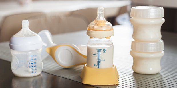 Lưu ý khi pha sữa công thức cho trẻ sơ sinh