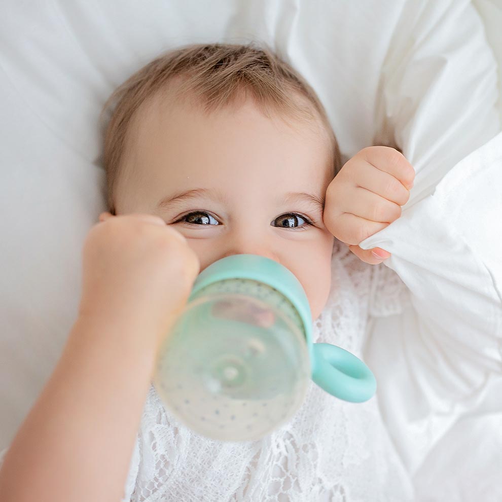 Pha sữa công thức cho bé ở nhiệt độ bao nhiêu