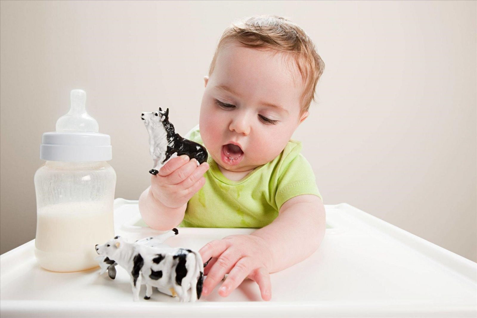 Sữa phát triển trí não và chiều cao cho bé trên 1 tuổi có cần thiết