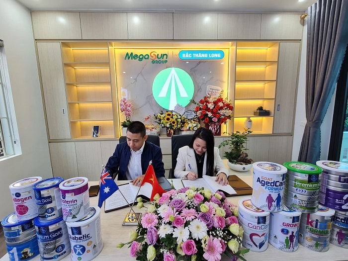Sữa Hoàng Gia ký kết hợp tác chiến lược năm 2023 với nhà phân phối Việt Thắng tại khu vực Bắc Thăng Long, Hà Nội