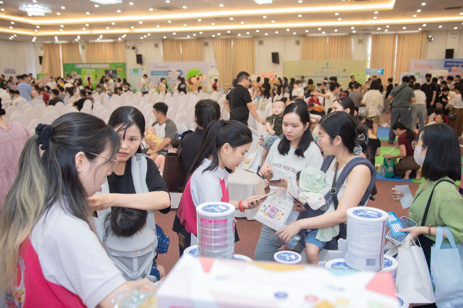 Sữa Hoàng Gia Royal Ausnz đồng hành cùng sự kiện “Bé ơi! Nhà mình đi chơi”