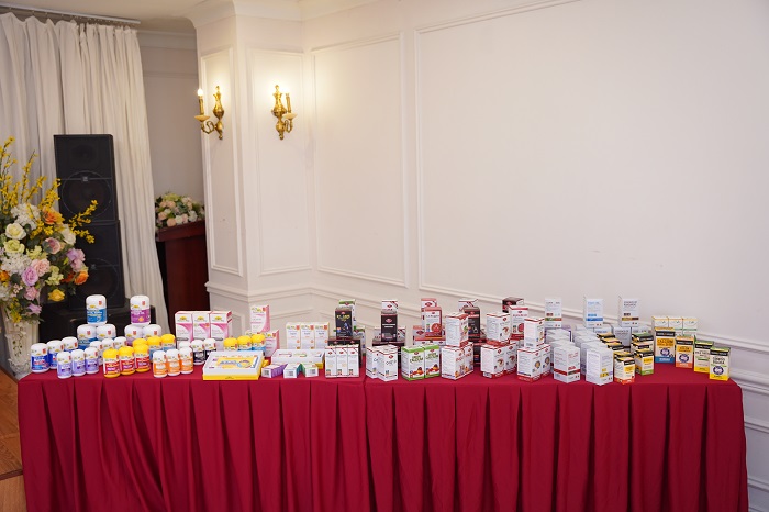 Hội nghị vô cùng vinh dự khi không chỉ nhận được sự quan tâm và góp mặt của đại diện những nhãn hàng trong “đại gia đình” Megasun Group như Nature’s Way, Careline, Olympian Labs, Mason Natural, Dinofa, Nhị Nguyên Đường… mà còn nhận được sự ủng hộ của rất nhiều khách hàng và đối tác chiến lược khu vực Bắc Ninh.