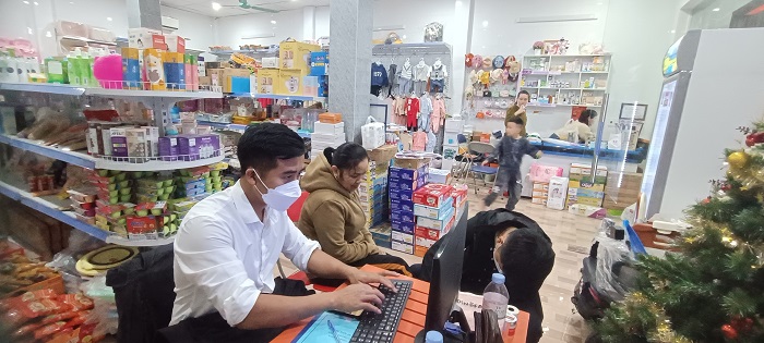 Trade and show shop Hoa Huy