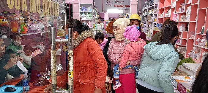 Trade and show Thuần Nguyệt